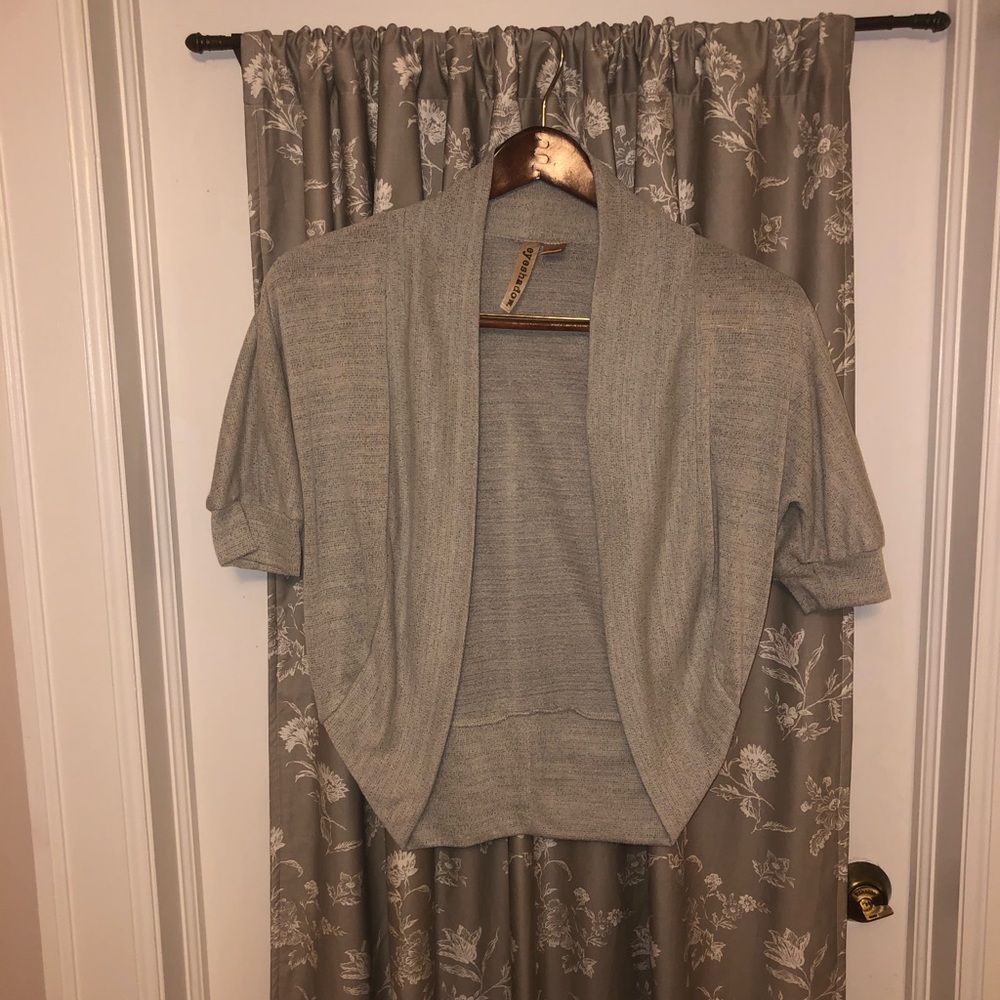 Women’s Shrug Top